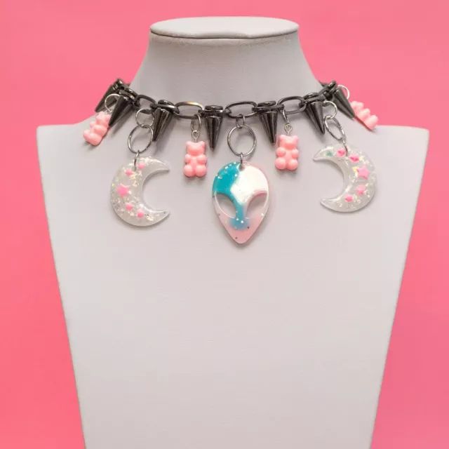 Alien choker on sale