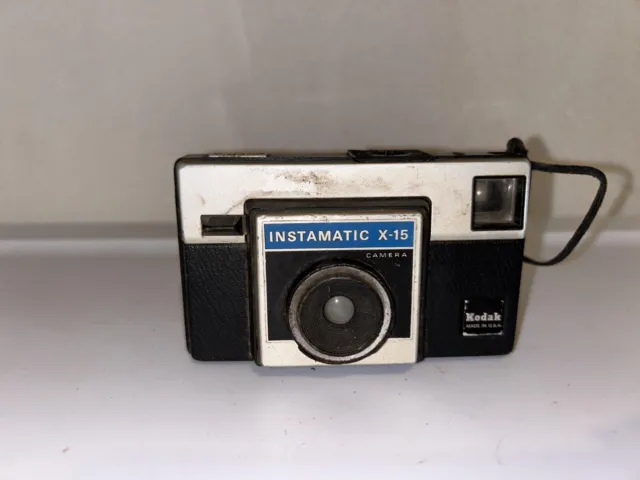 Vintage Kodak INSTAMATIC X-15 Point-and-Shoot Film Camera Untested