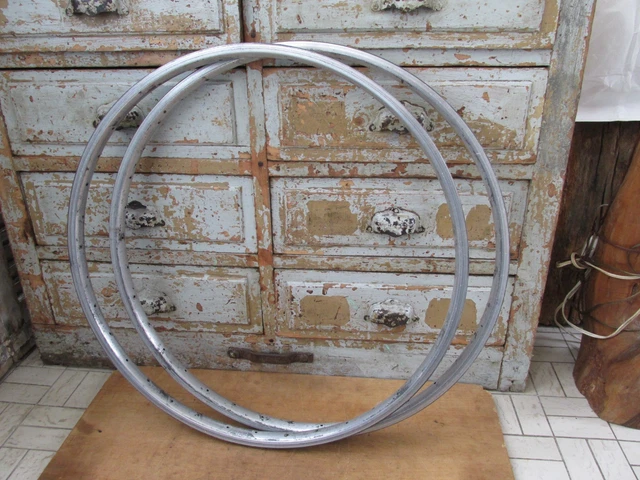 roue avant 600 65 chapeau gendarme BMA 100 175 années 1930 1940 moto