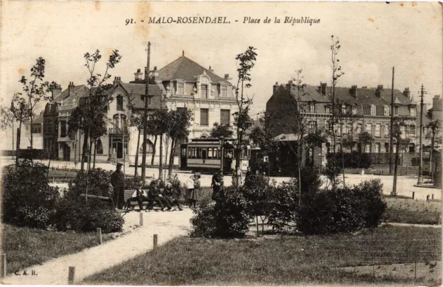 CPA MALO - ROSENDAEL - Place de la republique (194460)