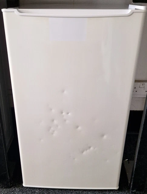 ESSENTIALS CUR50W18 Undercounter Fridge - White - CUR50W18 - View #10