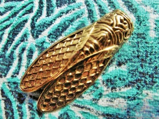 Belle Broche Ancienne Cigale Dorée Style Art Nouveau - France - Laiton Doré