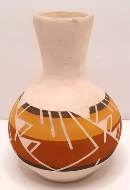 Sioux Indian Signed Pottery Vase SPRC SD 77 Black Tail Deer