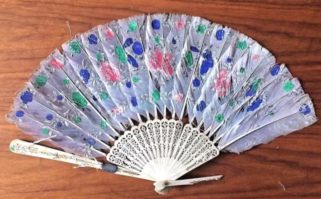 Abanico Doblado XIX º Plumas Pintadas / 19th Hand-Hold Pintado Feathers Fan