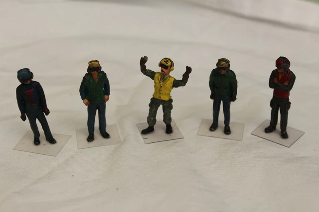 vehicules militaires miniatures metal