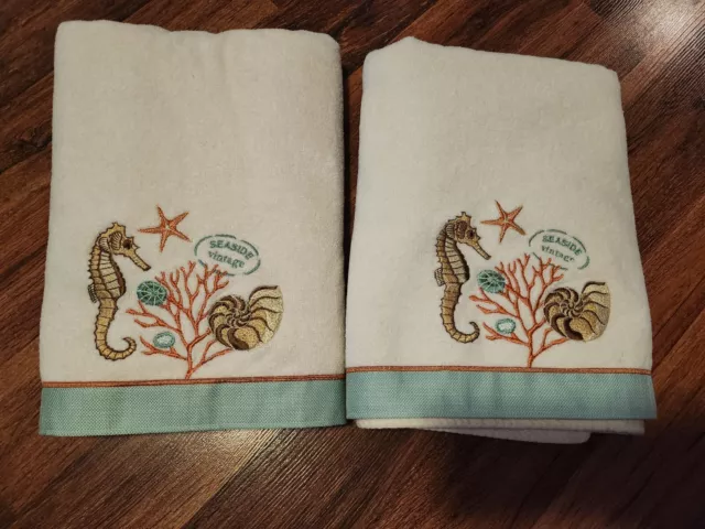 2 Bath Towel Lot - Avanti -  StarFish/Seashell/Seahorse/Coral - See Photos