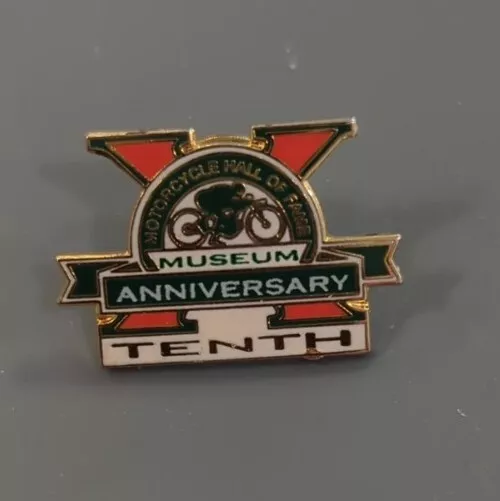 Motorcycle Hall of Fame Museum 2000 10th Anniversary pin, Nice Collectible