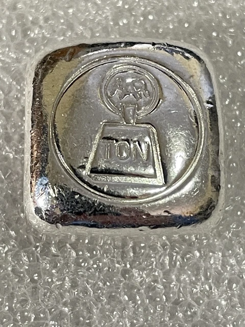 VINTAGE-1974 DEAK-PERERA GROUP Currency Specialists-1oz 999 Silver