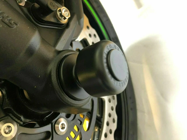 Protect Your Honda CB900F 919 Hornet With These Crash Mushrooms / Sliders From JAYBEEBIKERBITS LTD!
