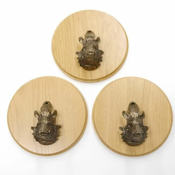 3 Pieza Placa de Jabalí Redondo Roble Claro Af 17 CM Con 3x Cabeza Decoración