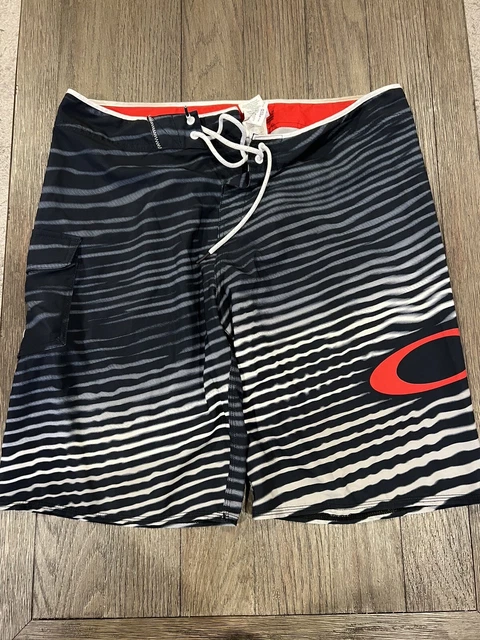 Oakley Mens 36 Boardshort Board Shorts Surf Swimsuit Red Black Gray Oakley Mens 36 Boardshort Board Shorts Surf Swimsuit Red Black Gray