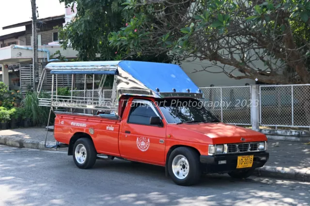 Truck Photo 12x8 - Nissan Big M