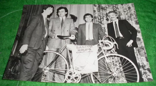 Foto Paolo Rossi Platini Bicicletta Squadra Santini Krups Conti Galli