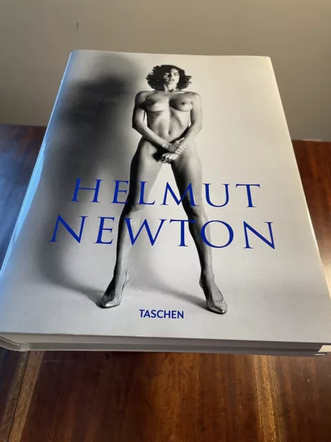 Helmut Newton Sumo 2009 Taschen Verlag mit Bücherständer und Making Off Booklet