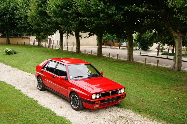Lancia delta hf integrale 16v 3