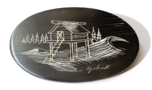 Broche Vintage Ancienne Ovale - Gravure Blanche Sur Fond Noir - Signée 2062 - État Impeccable