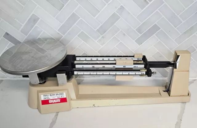 OHAUS 700 / 800 SERIES Used Triple Beam Balance Scale 2610g 5lb 2oz & Weights