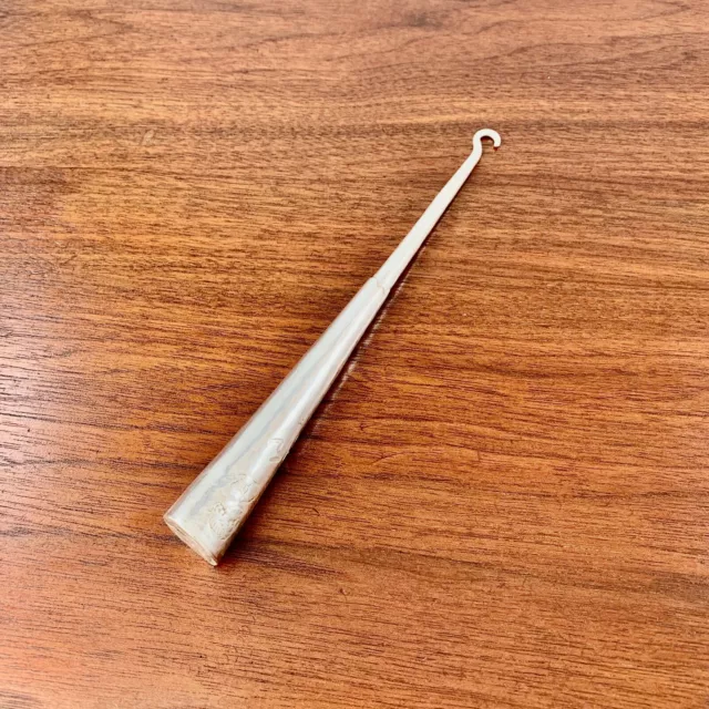 Shiebler / Theodore Starr Solid Sterling Silver Buttonhook Etruscan No Mono