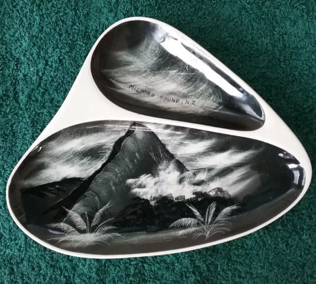 Stunning Australian Pottery Studio Anna Large Dish Milford Sound NZ