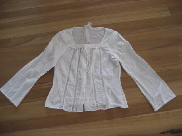 Ladies Cute Cream Cotton Lace Long Sleeve Top By Target - Size 10 - Cheap