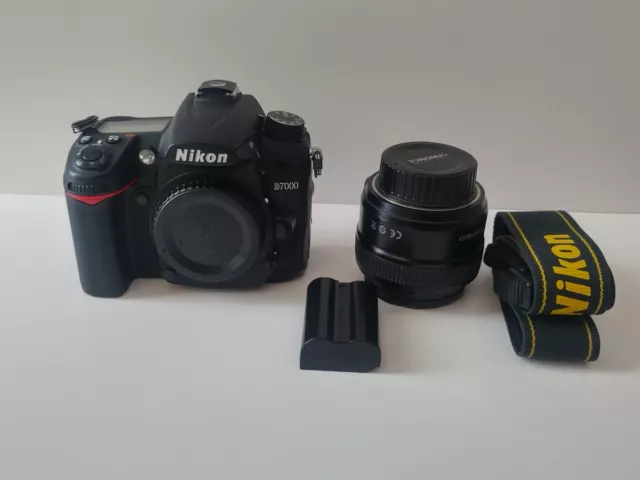 Nikon D D7000 16.2 MP Digital SLR Camera - Black + lense Yongnuo YN EF 50mm f/1.