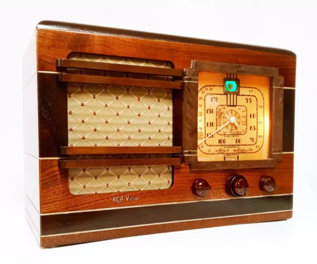 OLD ANTIQUE WOOD RCA Victor Vintage Tube Radio -Restored & Working Deco ...