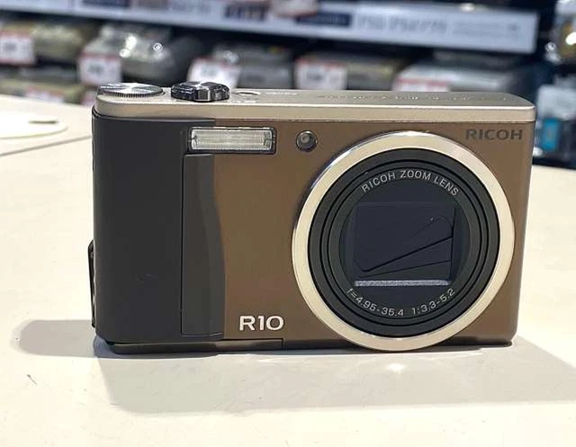 RICOH - RICOH R10 ブラウン  M111 Ricoh R10, love it or leave it??? - YouTube
