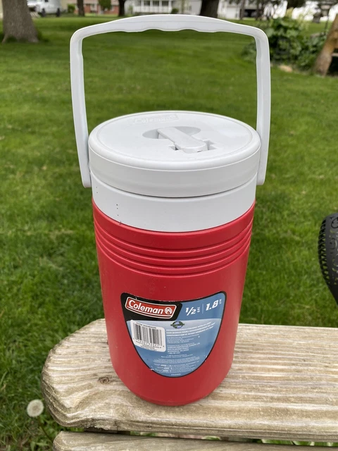 Coleman 1/2 Gallon Cooler Jug 5690 Red/White NOS MINT  Water Thermos Made In USA