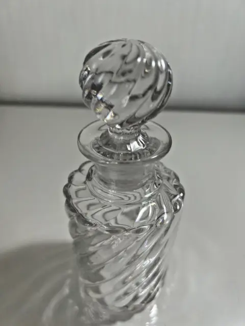 Superbe flacon en cristal de Baccarat modèle bambou tor 14,5 cm 2