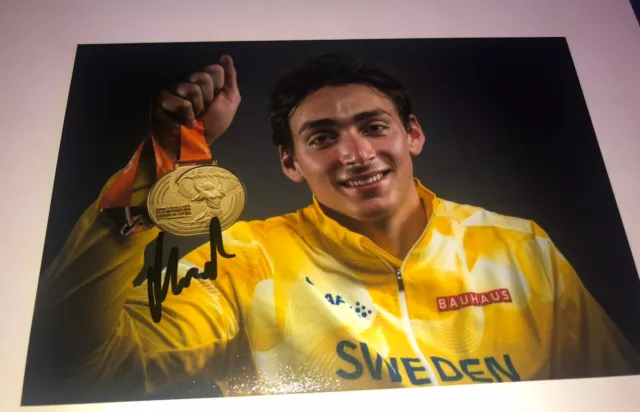 Armand Duplantis firmato (Svezia)