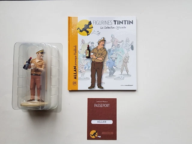 Tintinimaginatio Tintin statue - Hergé as reporter