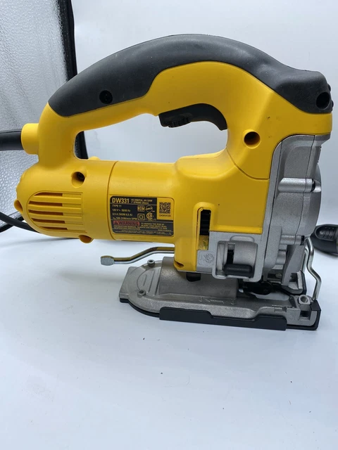 *DEWALT DW331K 6.5-Amp Keyless T Shank Variable Speed Corded Jigsaw