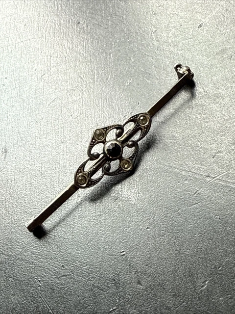Broche Vintage Argentée Art Déco / Nouveau - Motif Fleurs - Métal Argenté - Occasion - Fabriqué En France