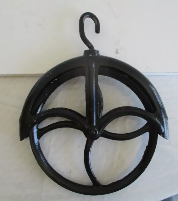 VINTAGE CAST IRON Well Water Pulley 9
