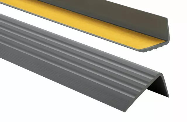 Nez de marche profil d’angle PVC auto-adhésif 41x25mm antidérapant 1,10m