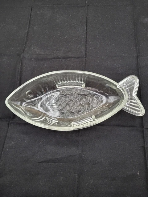 Vintage Clear Glass Fish Shaped Serving Bowl Dish