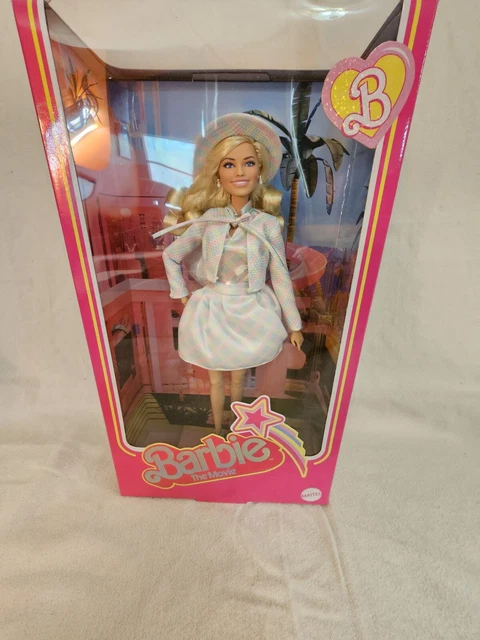 Barbie La Película – Muñeca Coleccionable Patinadora Con Mallas, Shorts Y Patines (Margot Robbie, HRB04)