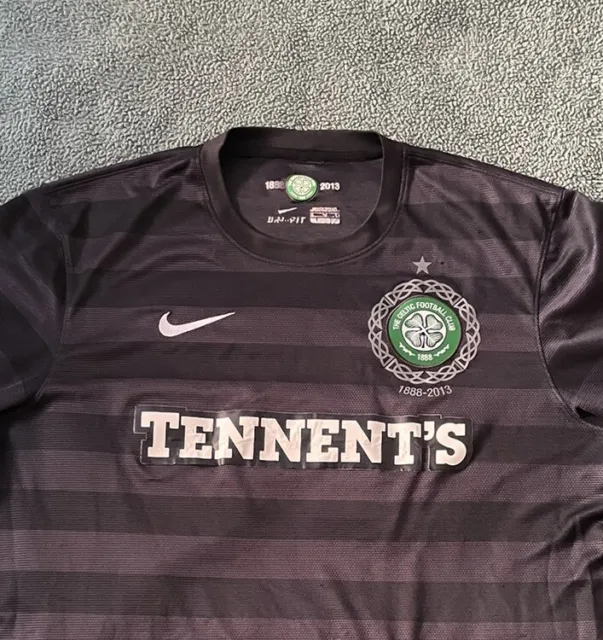 Men’s Celtic 2012 / 2013 Anniversary Away Football Shirt Size XL