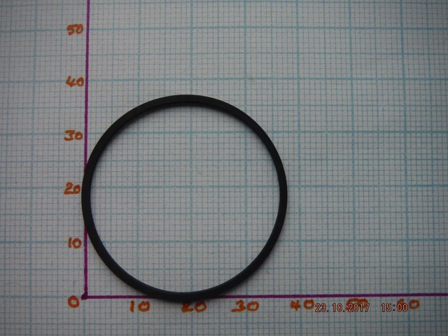 Watch winder drive belt clearance