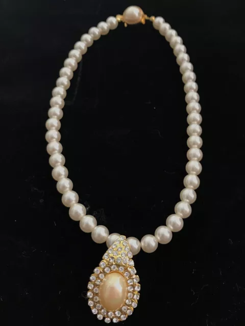 Stunning Pearl Gold crystal Drop Necklace