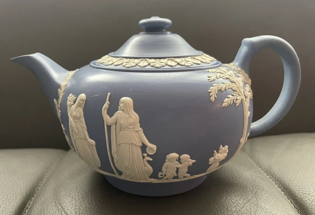 Wedgwood blaue Jaspis-Teekanne