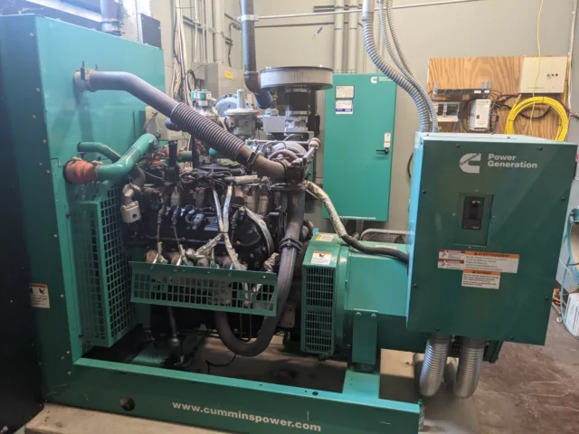 Cummins GGLB 150kW Natural Gas Generator and Transfer Switch 490hrs