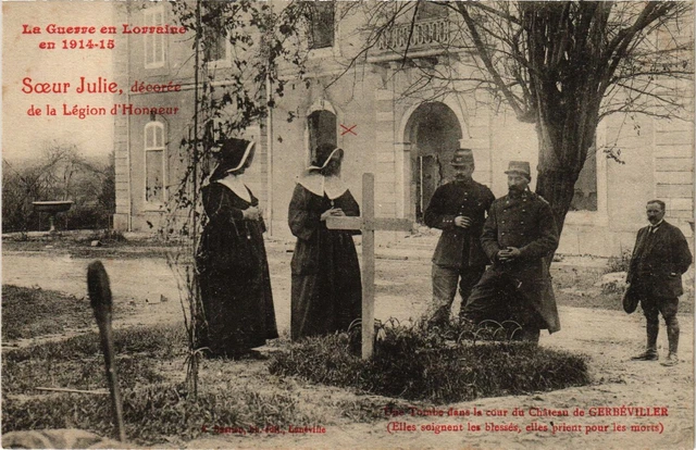 CPA AK Militaire - Une tombe dans la cour du Chateau de Gerbeviller (697697)