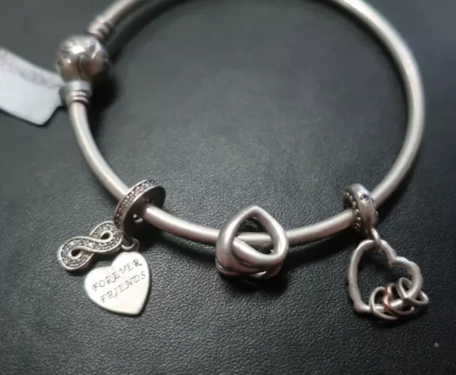 PANDORA 19cm BANGLE HEART FULL OF HEARTS/KNOTTED HEART/FOREVER FRIENDS CHARMS 2