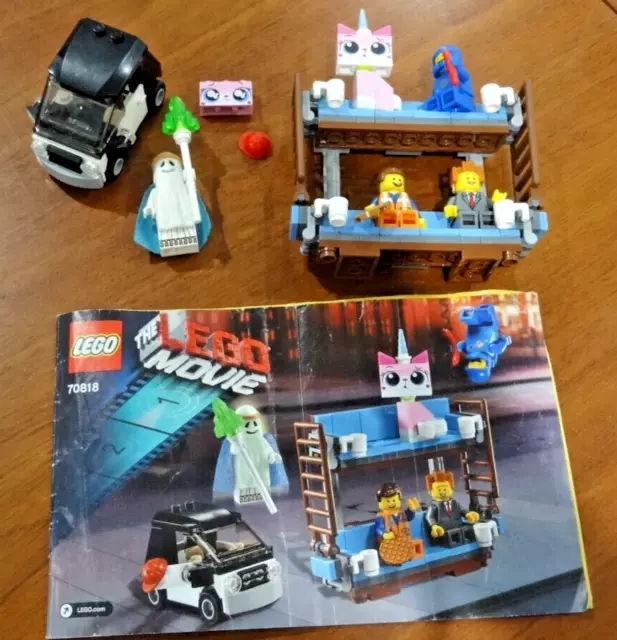 LEGO 70818 The Lego Movie Double Decker Couch 100% Complete