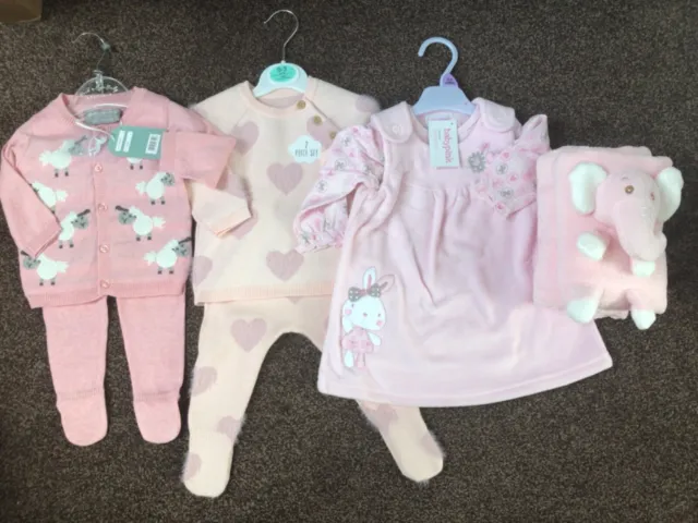 Bundle of baby girls warm winter clothes size 0-3 months 3-6 months  BNWT