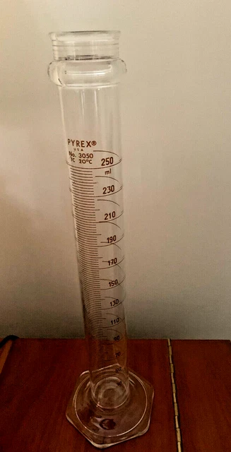 Corning PYREX Glass 250mL  Graduated Cylinder NO. 3050