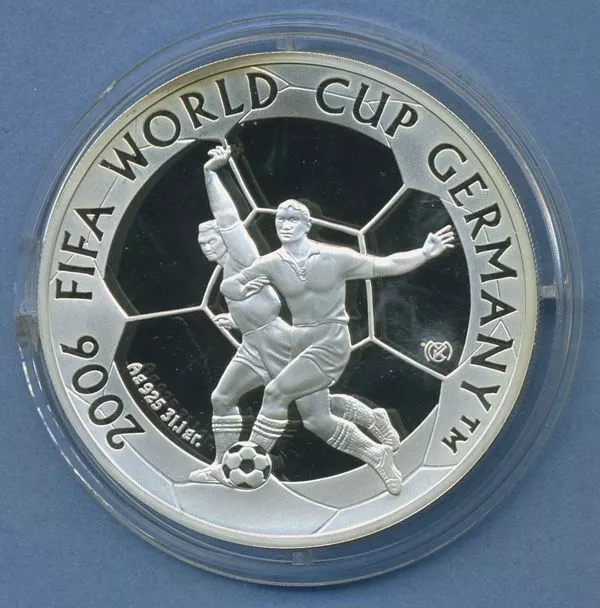 Kasachstan 100 Tenge 2004, Fußball-WM BRD, Silber, KM 119 PP in Kapsel (m4298)