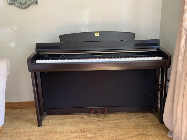 YAMAHA CLAVINOVA CLP270 Digital Piano 330.00 PicClick UK
