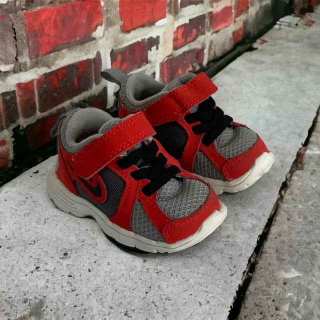 Nike Fusion Run Toddlers Size 3C Shoe Grey/Black Red 525592-010
